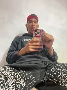 Luigi cumming1 online show from April 2026 05:16:01 AM