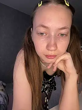 Holy Poly online show from April 2026 05:29:02 AM