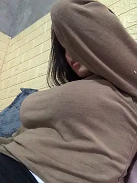 Trangbabylove online show from April 2026 06:30:01 AM