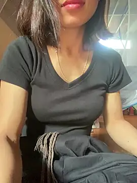 Trangbabylove online show from July 2026 02:40:02 AM