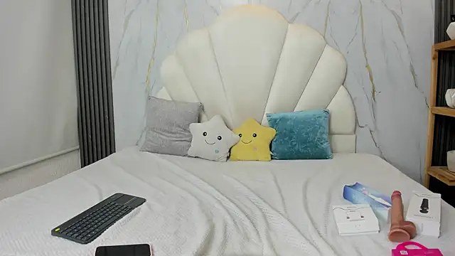 Emily Frostt online show from June 2026 11:35:02 AM