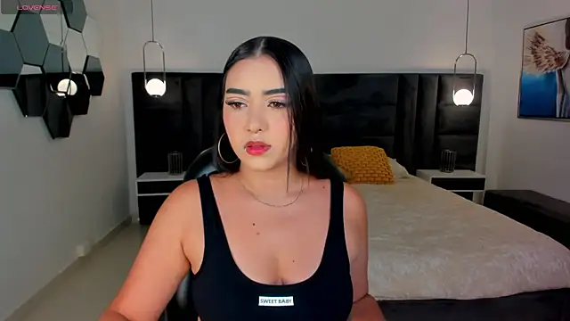 Snapshot of SophieLanne chatting on August 2026 04:22:01 AM SophieLanne online show from August 2026 04:22:01 AM