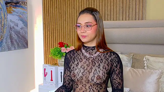 Snapshot of LondraBlush chatting on July 2026 12:41:01 PM LondraBlush online show from July 2026 12:41:01 PM