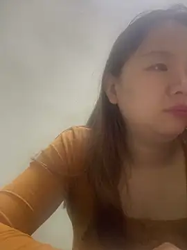 yiyi0316 online show from May 2026 01:55:01 AM