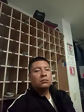 Jeison0323 online show from April 2026 08:09:02 AM