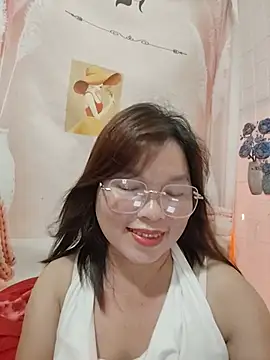 Snapshot of Cover-baa chatting on July 2026 02:39:01 AM Cover-baa online show from July 2026 02:39:01 AM