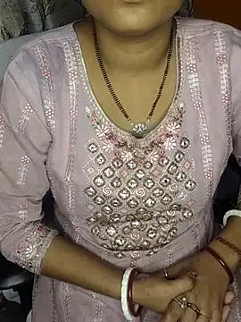 Snapshot of Bangla_Raani chatting on January 2026 04:44:01 PM Bangla Raani online show from January 2026 04:44:01 PM