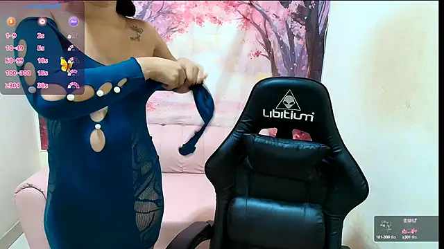 Emma latinasexy18 online show from February 2026 11:28:01 AM