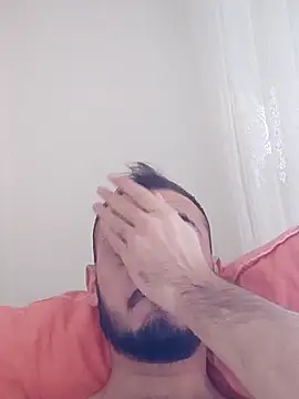 berkkderlerr online show from November 2025 08:28:01 AM