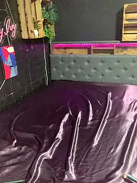 Shy-Ivy online show from March 2026 10:58:02 PM