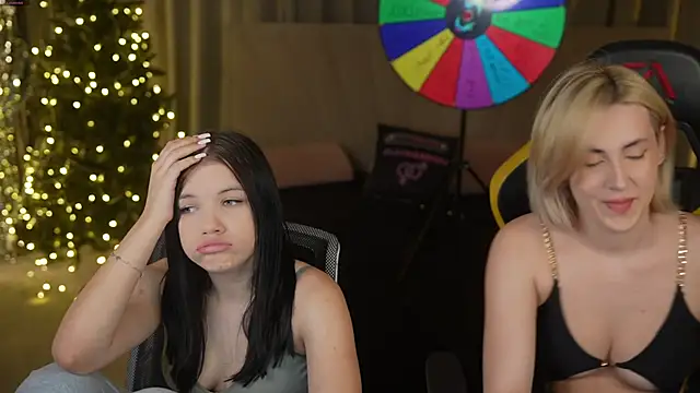 Kara cat online show from December 2025 03:19:02 PM