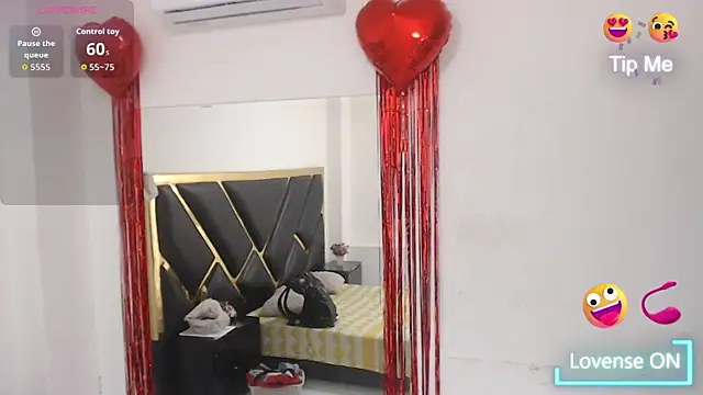 NoahJhonson69 online show from February 2026 12:00:01 PM