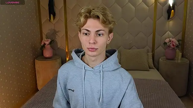 Even Vrot online show from December 2025 08:49:02 PM