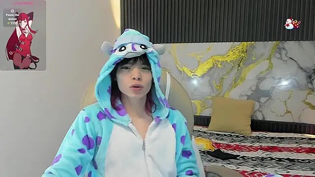 Sylasfrost online show from December 2025 12:56:02 PM