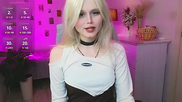 AnoraAmore online show from May 2026 08:47:01 PM