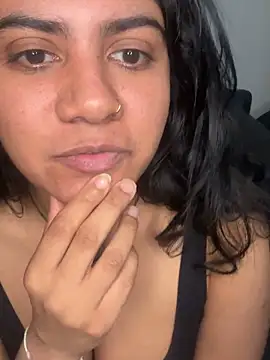 TiaBella  online show from April 2026 07:58:02 PM