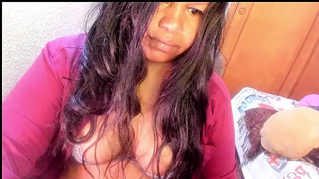 ebonycamelia online show from April 2026 01:15:02 PM