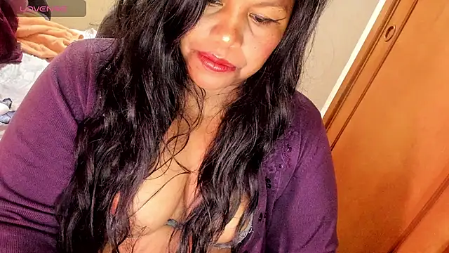 Snapshot of ebonycamelia chatting on July 2026 09:49:02 PM ebonycamelia online show from July 2026 09:49:02 PM