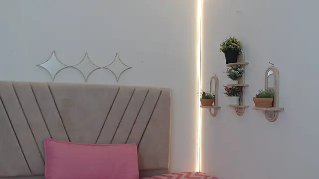 xoxo melany online show from April 2026 12:11:02 PM