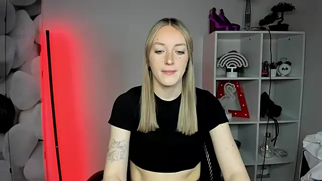 EvelynBlond online show from February 2026 10:10:01 AM