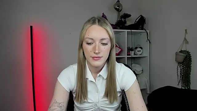 EvelynBlond online show from March 2026 12:38:02 PM