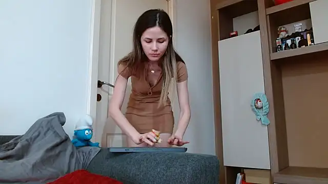 Erii18 online show from March 2026 01:04:02 PM