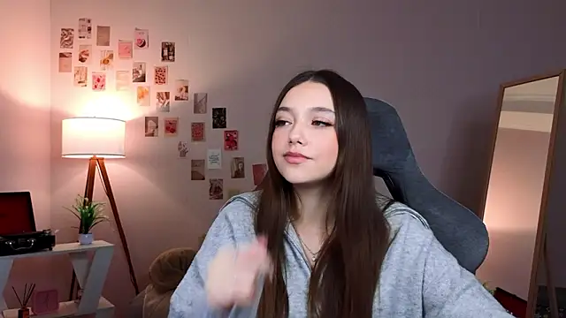 Vexorine online show from February 2026 07:39:01 PM