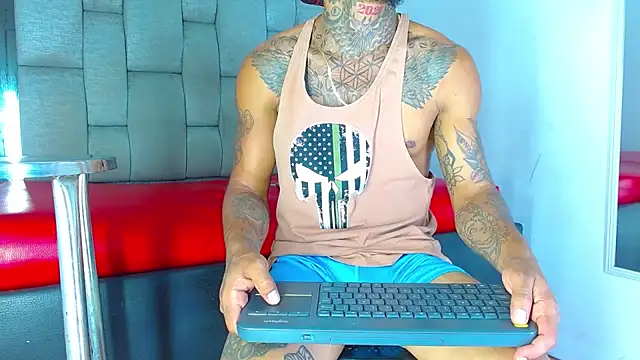 Hot Latino x online show from March 2026 07:17:01 PM