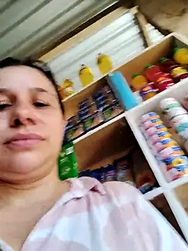 MIA-LARIOS online show from April 2026 03:39:02 PM