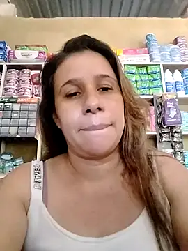 MIA-LARIOS online show from April 2026 01:58:02 PM