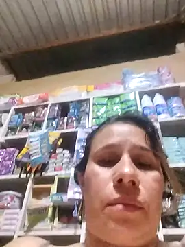 MIA-LARIOS online show from April 2026 02:04:01 AM