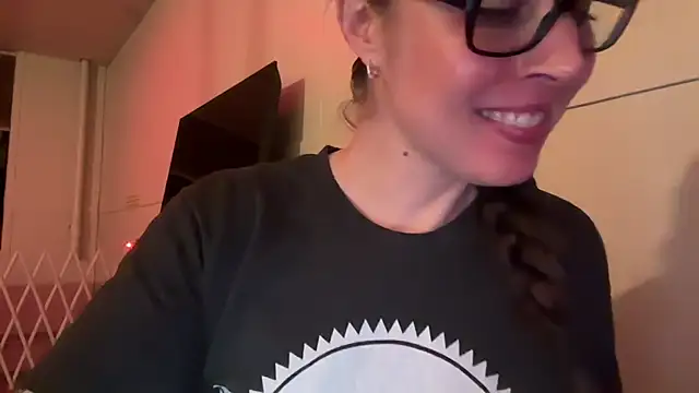 MissGoldenCartier online show from March 2026 03:39:01 AM