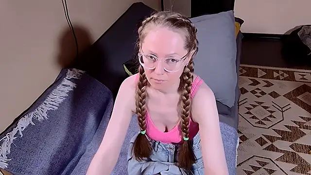 Snapshot of G0LDI chatting on July 2026 05:19:02 PM G0LDI online show from July 2026 05:19:02 PM