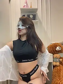 Queen-of-Love online show from April 2026 03:52:01 PM