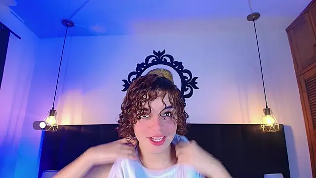 Skyee angel online show from March 2026 01:37:01 PM