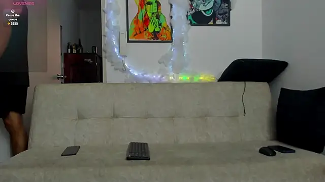 heteros curious online show from March 2026 11:24:01 PM