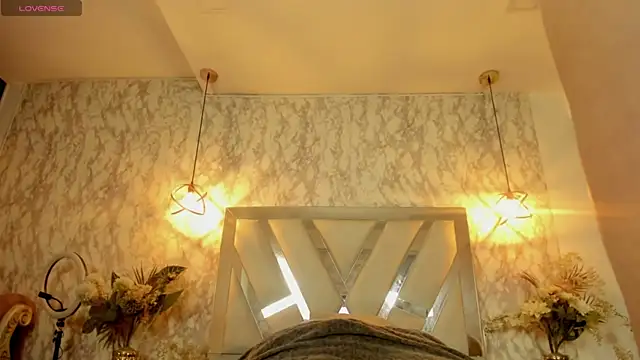 Snapshot of Mysterius_Woman chatting on June 2026 11:01:01 AM Mysterius Woman online show from June 2026 11:01:01 AM