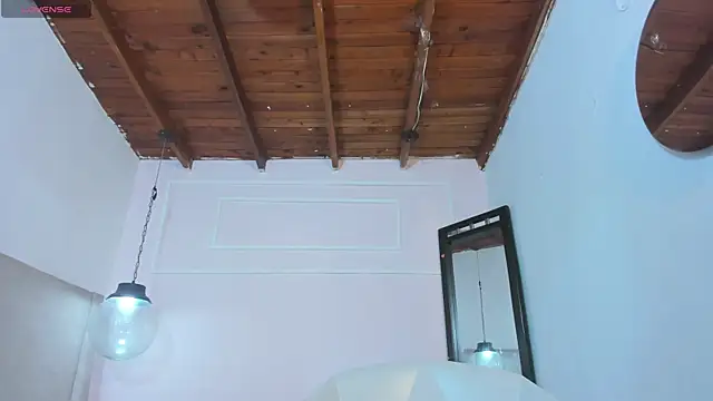 Izelevans online show from April 2026 12:44:02 PM