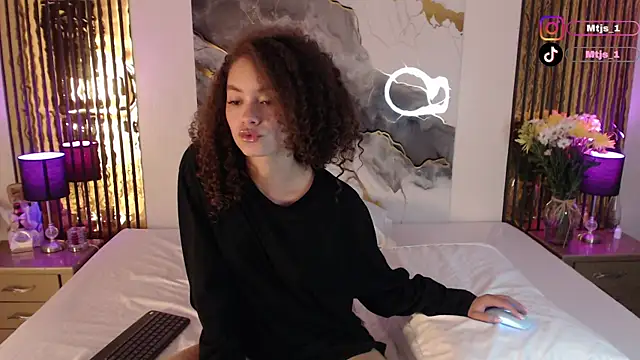 MiticaBrennet  online show from April 2026 04:19:01 AM