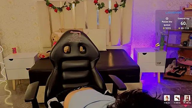 kaelwolf tay online show from April 2026 07:30:02 PM