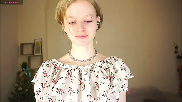 ToyaPletz online show from March 2026 04:18:02 PM