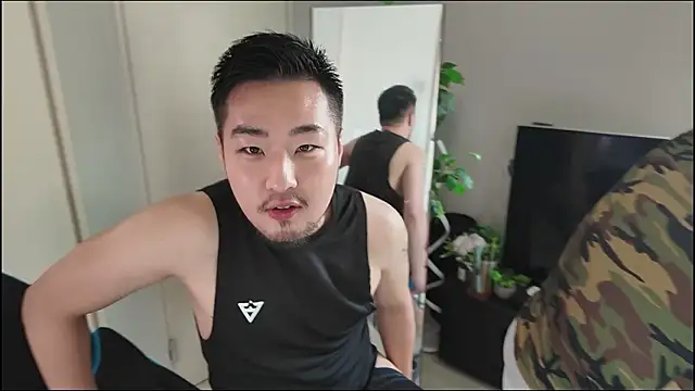 NAMABORI TAICHI online show from April 2026 02:04:01 AM