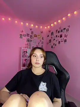 Davne  online show from February 2026 02:53:01 AM