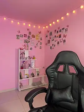 Davne  online show from February 2026 11:22:01 PM