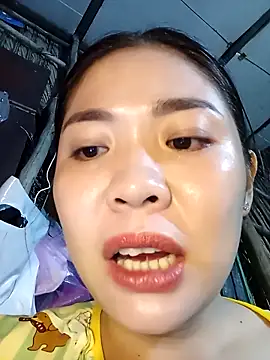 Lin-kute98 online show from April 2026 12:52:02 PM