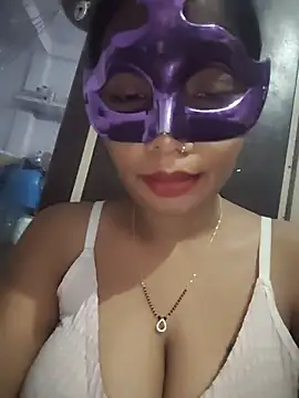 aarti03fb online show from April 2026 06:19:01 PM