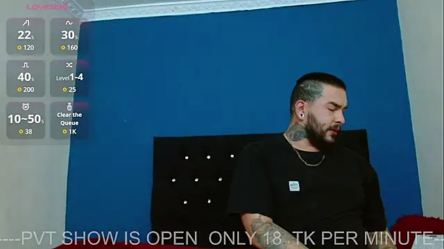 Snapshot of ARIA_AND_NICK chatting on July 2026 11:07:02 PM ARIA AND NICK online show from July 2026 11:07:02 PM