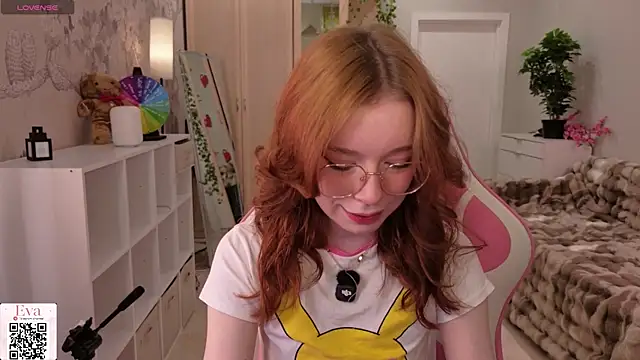 Snapshot of eva_aria chatting on June 2026 04:19:02 AM eva aria online show from June 2026 04:19:02 AM