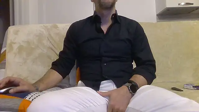 Eroshotlicker online show from April 2026 08:53:01 PM