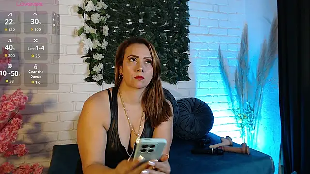 Karla Ferrer x online show from April 2026 07:10:01 PM